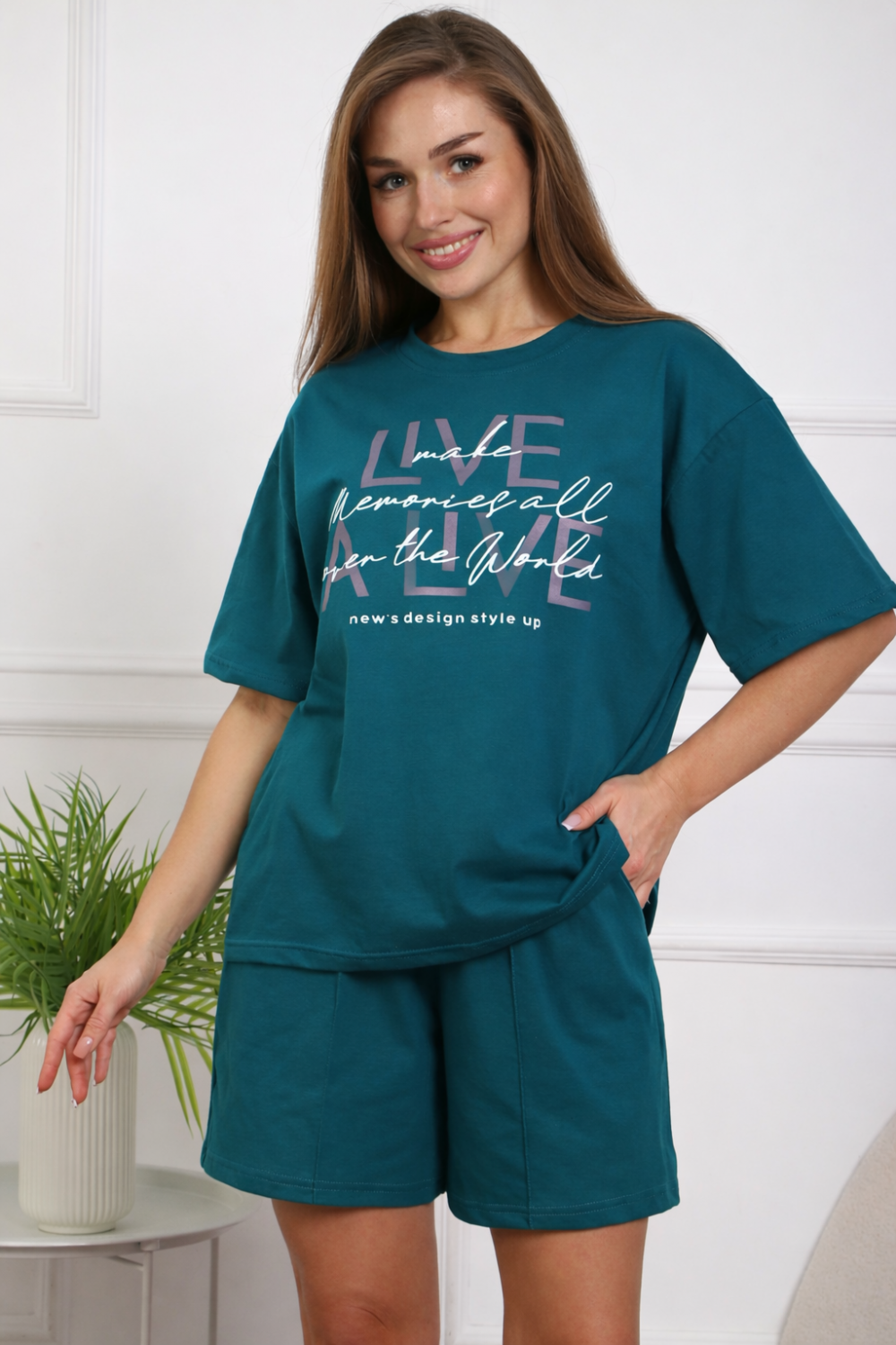 Женский костюм с шортами Изумрудный